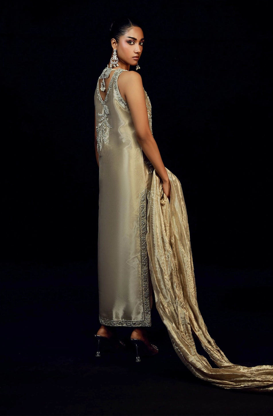 Ayesha Somaya - Ayra