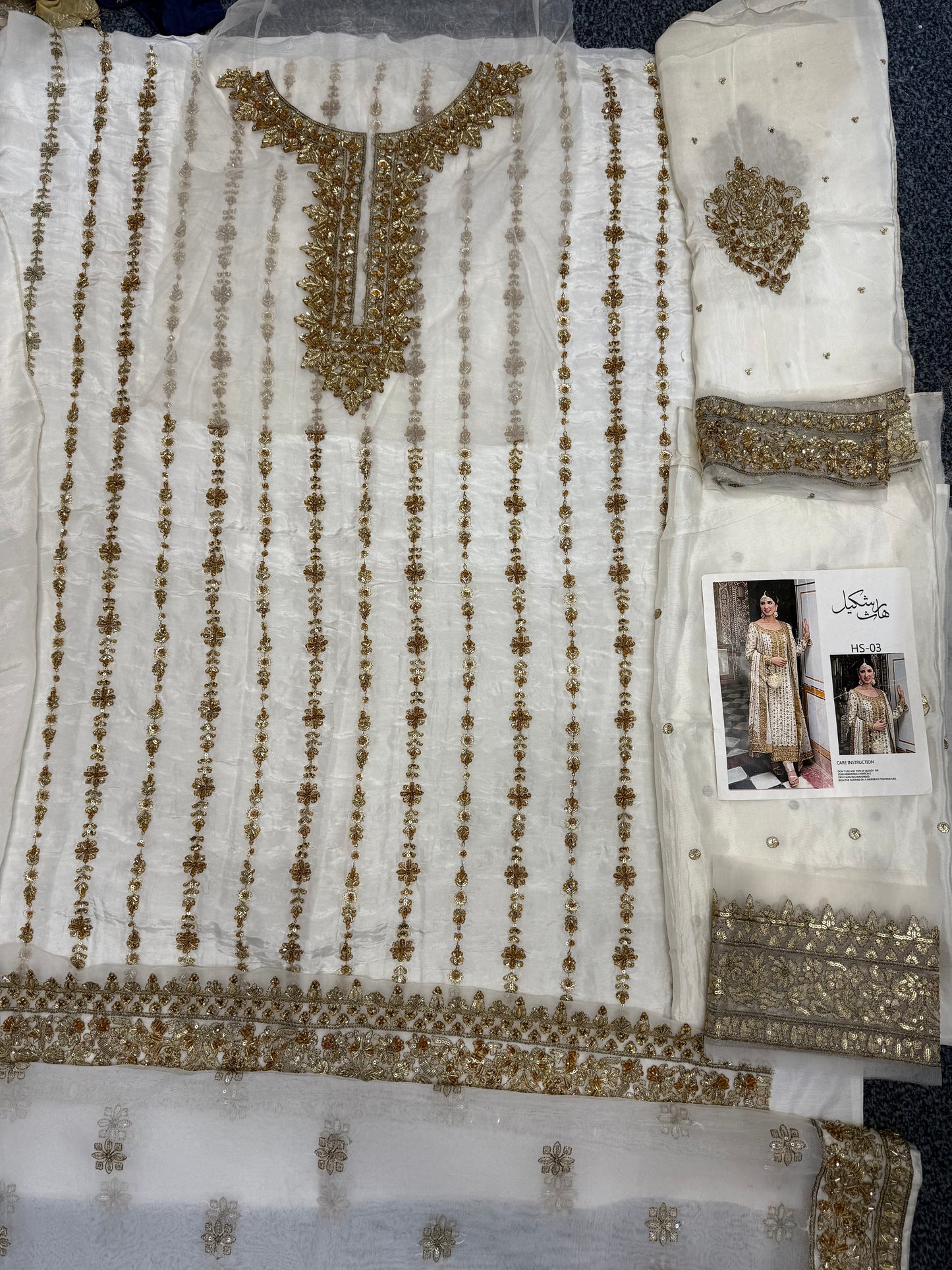 Harris Shakeel - White Ivory