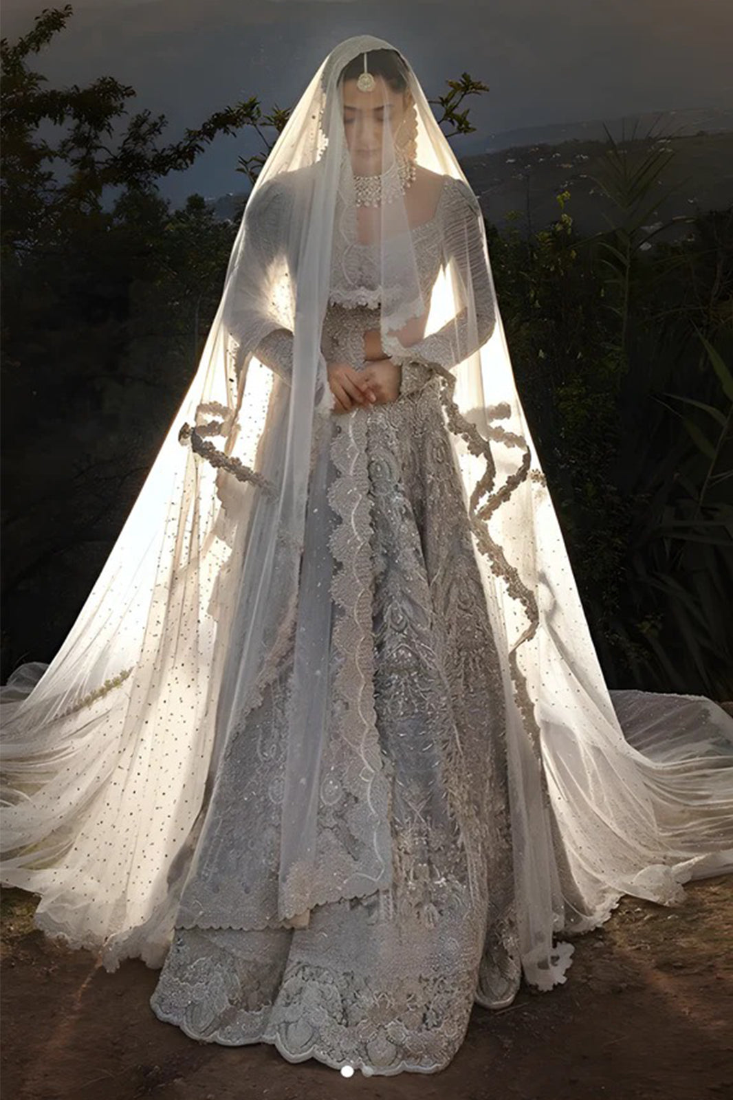 Faraz Manan Bridal Velis 05