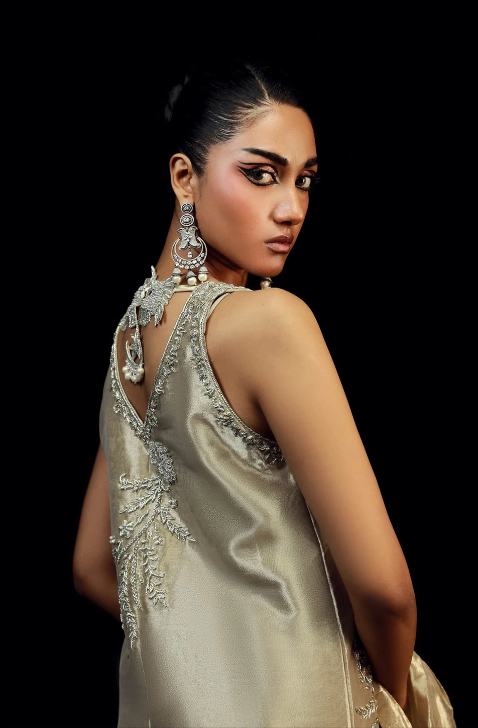 Ayesha Somaya - Ayra