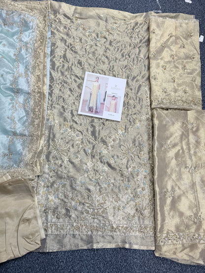 Shamsha Hashwani - Aakifah