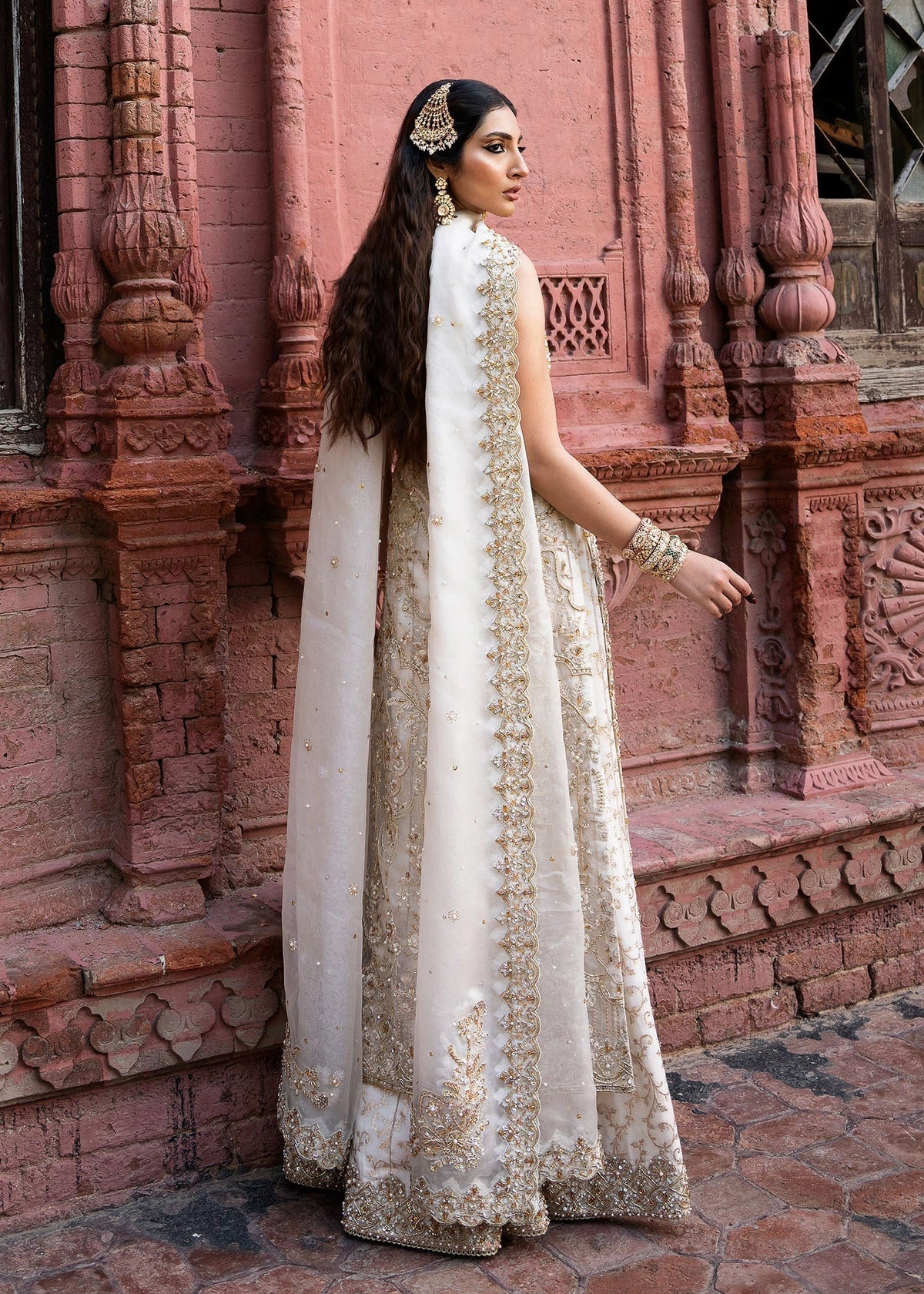 Kanwal Malik - Nisha Gown 03