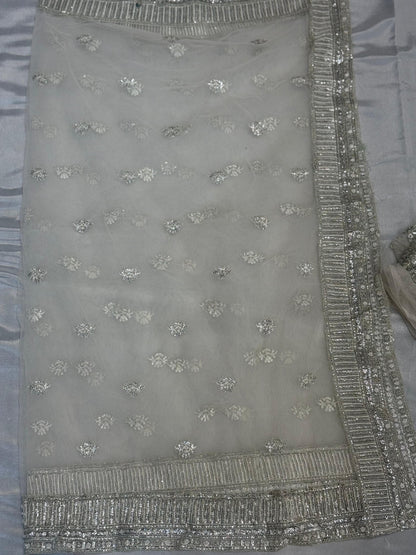 Erum Khan - Moonlit Majesty 02